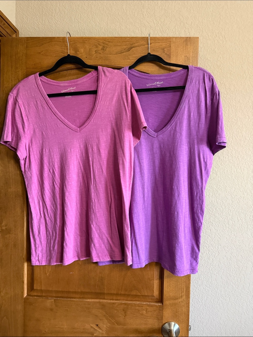 Women's Universal Thread Bundle of 2 V-Neck Tees Pink/Purple Large 100% Cotton
